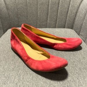 Cute pink ballet flats!